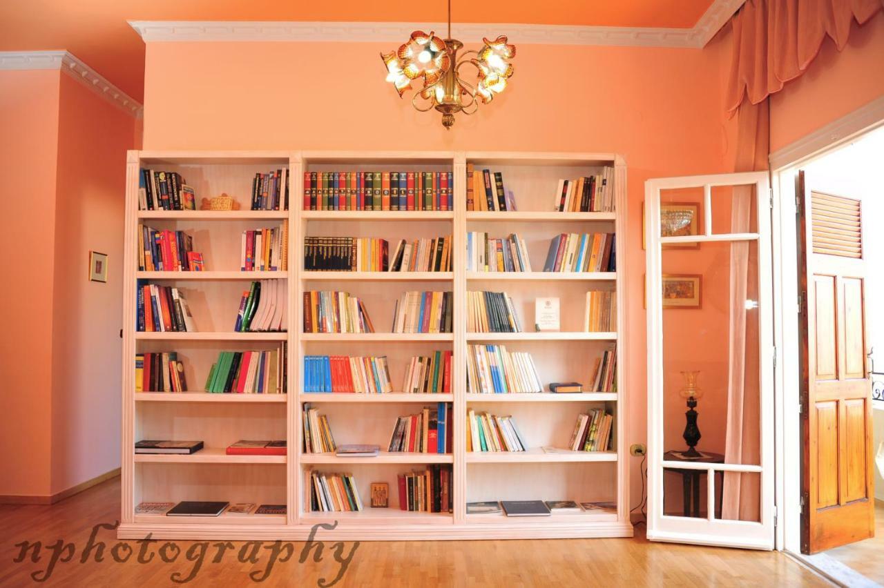 חאניה Alexandra'S Art Apartment מראה חיצוני תמונה