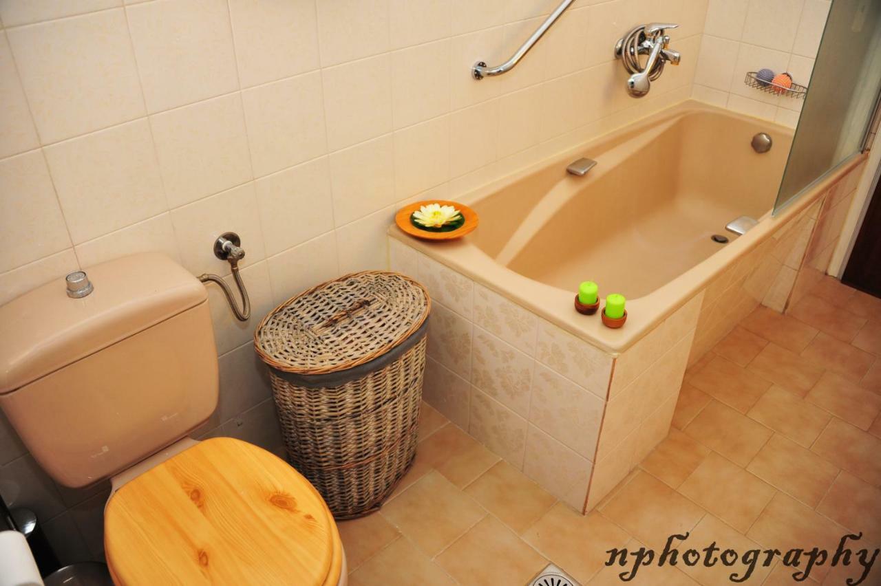 חאניה Alexandra'S Art Apartment מראה חיצוני תמונה
